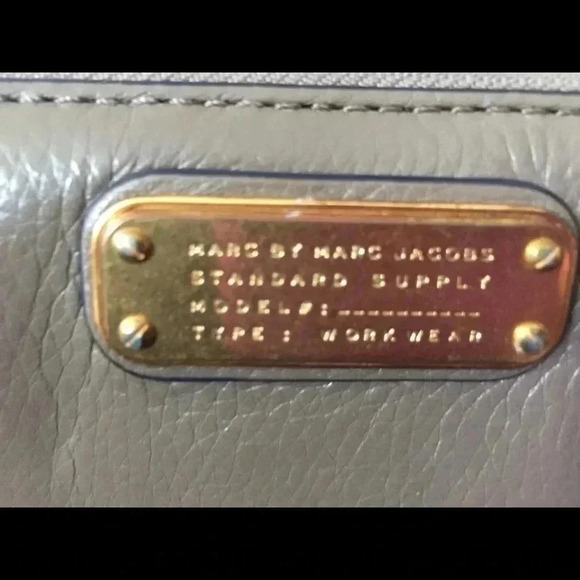 EUC Marc By Marc  Jacobs - Picture 2 of 5